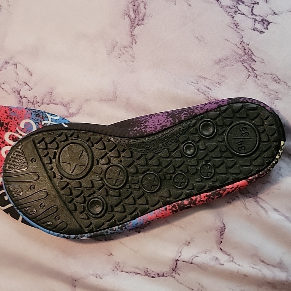 Sandals - Picture 3 of 3